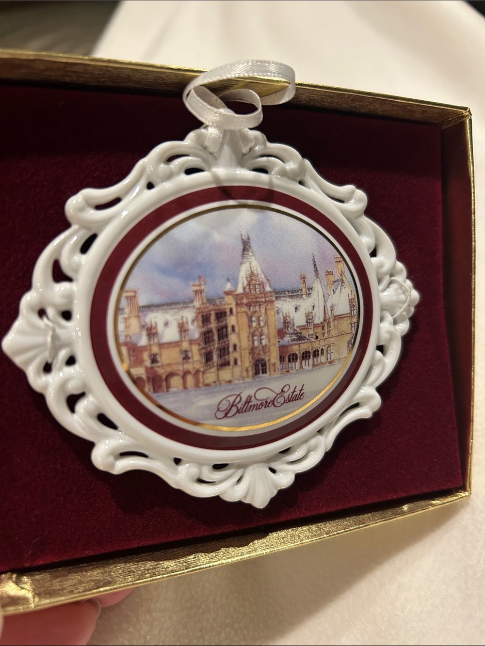 Biltmore Estate fine porcelain ornament in original box. George Vanderbilt gift.